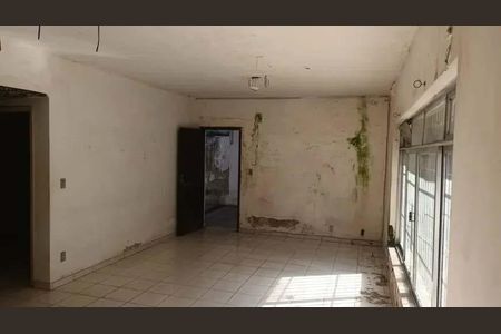 Casa à venda com 3 quartos, 117m² em Jardim Trussardi, São Paulo