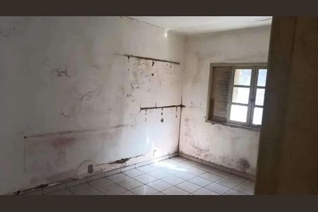 Casa à venda com 3 quartos, 117m² em Jardim Trussardi, São Paulo