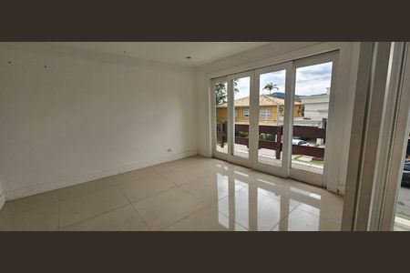 Casa à venda com 4 quartos, 277m² em Alphaville, Santana de Parnaíba