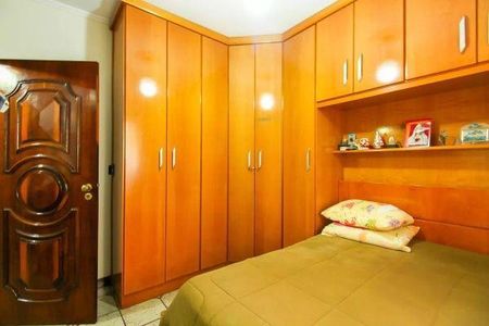 Casa à venda com 3 quartos, 200m² em Jardim das Camelias, São Paulo