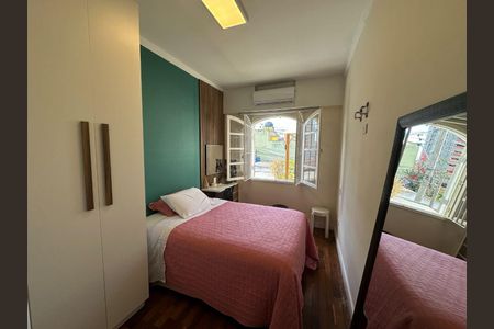 Casa à venda com 3 quartos, 159m² em Vila Regente Feijó, São Paulo