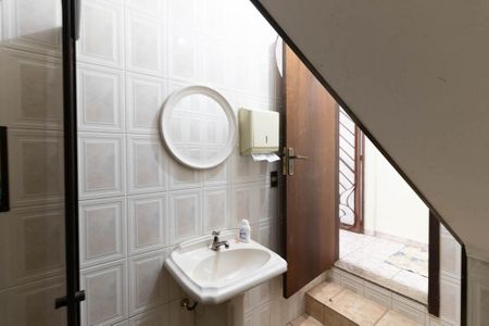 Casa para alugar com 309m², 3 quartos e 4 vagasBanheiro Social 2