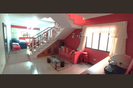 Casa à venda com 3 quartos, 179m² em Vila Ema, São Paulo