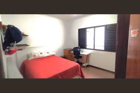 Casa à venda com 3 quartos, 179m² em Vila Ema, São Paulo