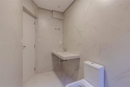 Casa à venda com 292m², 4 quartos e 3 vagas