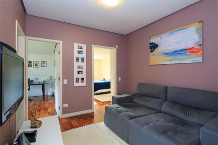 Casa à venda com 4 quartos, 369m² em Santo Amaro, São Paulo