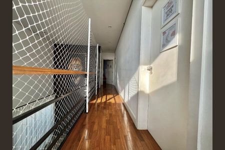 Casa à venda com 4 quartos, 275m² em Swiss Park, Campinas