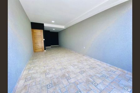 Casa à venda com 3 quartos, 140m² em Vila Salete, São Paulo
