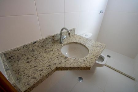 Apartamento à venda com 86m², 3 quartos e 2 vagas Apartamento à venda com 86m², 3 quartos e 2 vagasBanheiro Social