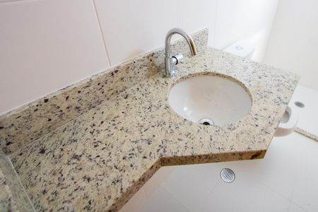 Apartamento à venda com 86m², 3 quartos e 2 vagasBanheiro social