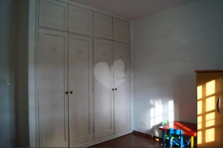 Casa à venda com 178m², 3 quartos e 2 vagas