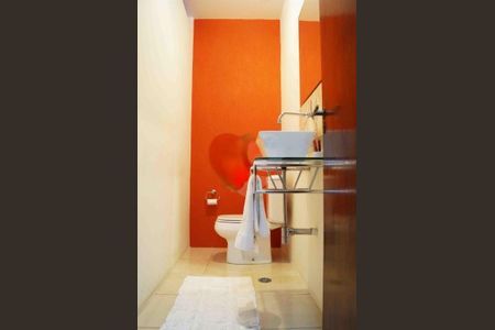 Casa à venda com 178m², 3 quartos e 2 vagas