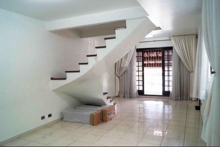 Casa à venda com 178m², 3 quartos e 2 vagas