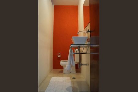 Casa à venda com 178m², 3 quartos e 2 vagas