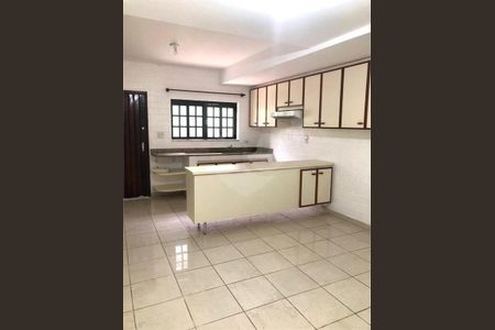 Casa à venda com 178m², 3 quartos e 2 vagas