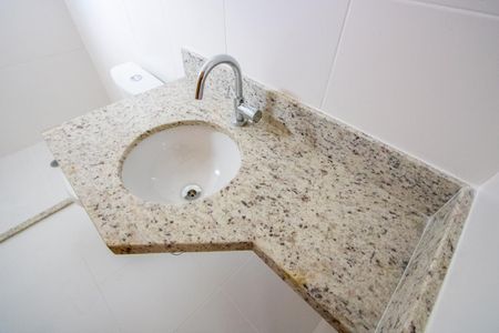 Apartamento à venda com 86m², 3 quartos e 2 vagasBanheiro social