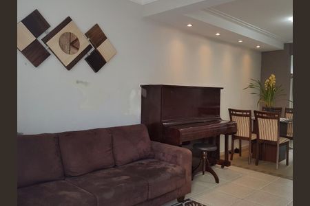 Casa à venda com 3 quartos, 120m² em Campo Grande, São Paulo