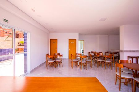 Apartamento à venda com 86m², 3 quartos e 2 vagas Apartamento à venda com 86m², 3 quartos e 2 vagasÁrea comum - Salão de festas