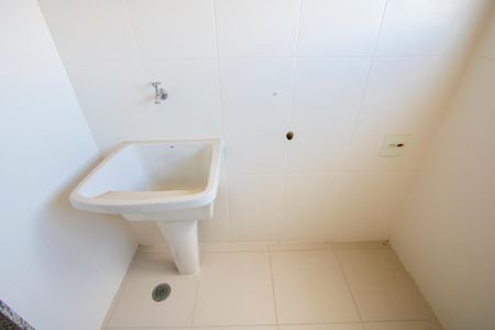 Apartamento à venda com 85m², 3 quartos e 2 vagas Apartamento à venda com 85m², 3 quartos e 2 vagasÁrea de serviço