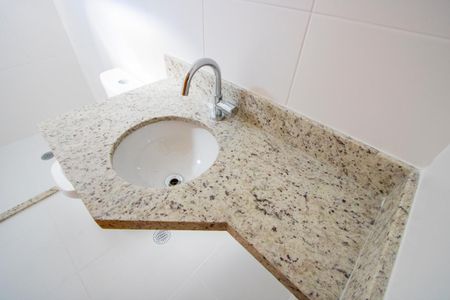 Apartamento à venda com 86m², 3 quartos e 2 vagasBanheiro social