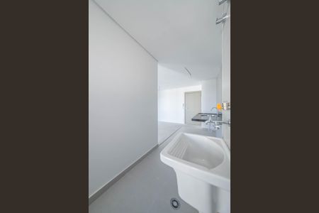 Apartamento à venda com 81m², 2 quartos e 1 vagaÁrea de Serviço