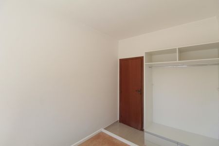 Quarto 1 de apartamento à venda com 2 quartos, 40m² em Jaqueline, Belo Horizonte