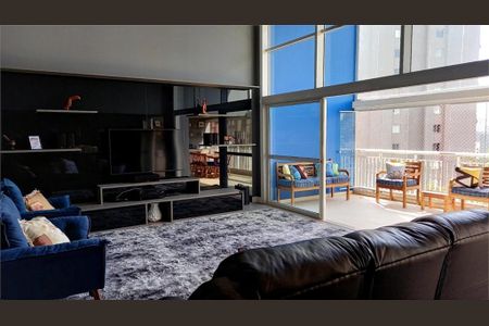 Apartamento à venda com 4 quartos, 238m² em Vila Suzana, São Paulo