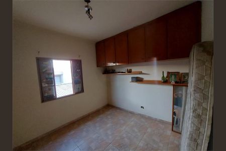 Casa à venda com 3 quartos, 160m² em Vila Ema, São Paulo