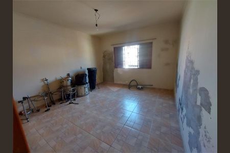 Casa à venda com 3 quartos, 160m² em Vila Ema, São Paulo