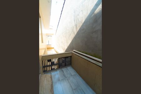 Varanda do Quarto 2 de casa à venda com 3 quartos, 250m² em Jardim Itacolomi, São Paulo
