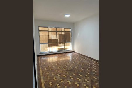 Casa à venda com 3 quartos, 250m² em Jardim Itacolomi, São Paulo