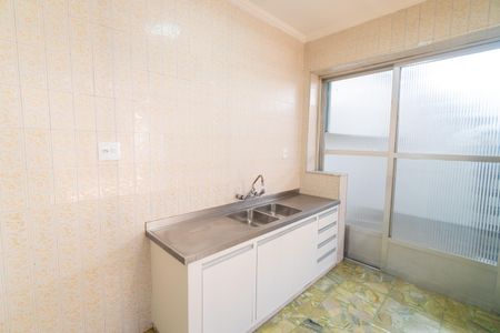 Cozinha de casa à venda com 3 quartos, 250m² em Jardim Itacolomi, São Paulo