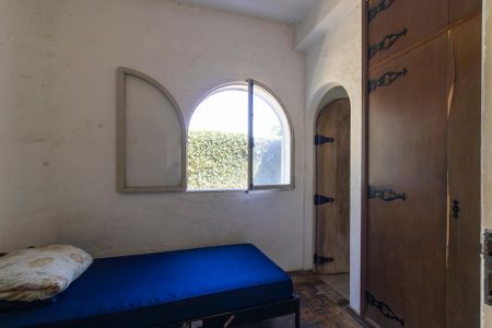 Casa à venda com 2050m², 5 quartos e 8 vagasQuarto de serviço