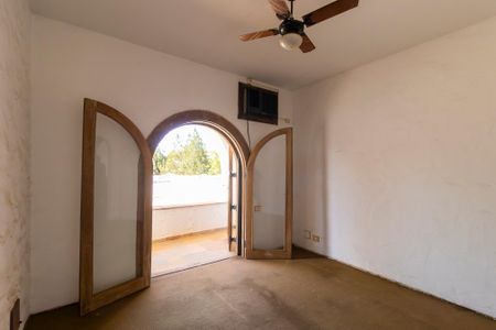 Casa à venda com 2050m², 5 quartos e 8 vagasSuíte 1