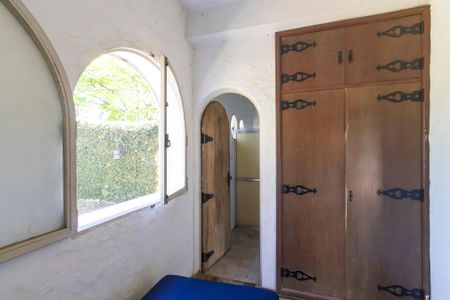 Casa à venda com 2050m², 5 quartos e 8 vagasQuarto de serviço