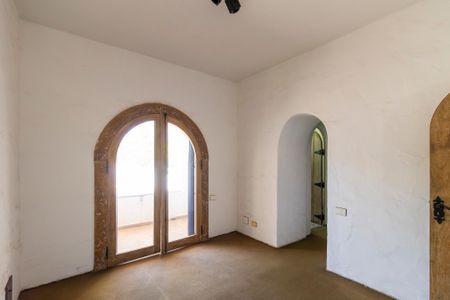 Casa à venda com 2050m², 5 quartos e 8 vagasSuíte 2