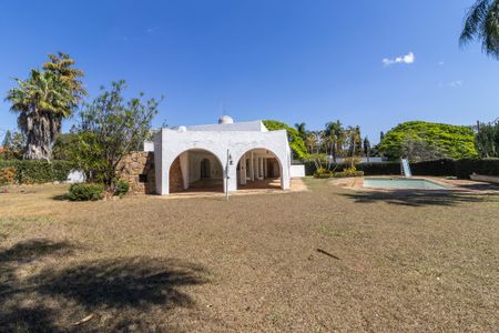 Casa à venda com 2050m², 5 quartos e 8 vagasÁrea Externa