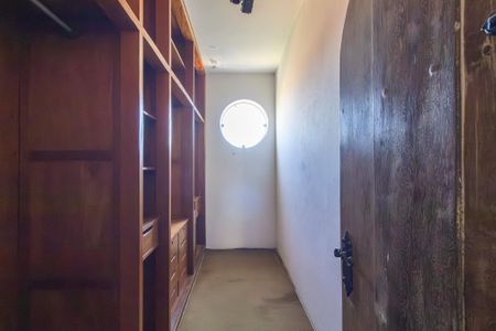 Casa à venda com 2050m², 5 quartos e 8 vagasSuíte 5