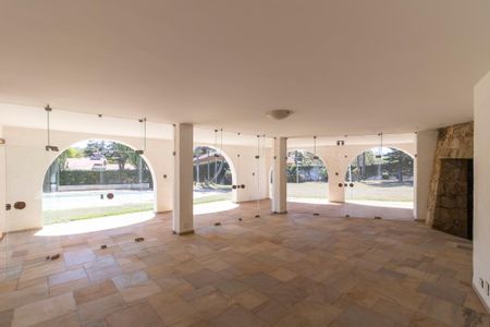 Casa à venda com 2050m², 5 quartos e 8 vagasSala 2