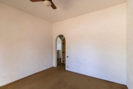 Casa à venda com 2050m², 5 quartos e 8 vagasSuíte 1