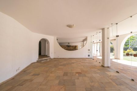 Casa à venda com 2050m², 5 quartos e 8 vagasSala 2