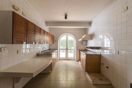 Casa à venda com 2050m², 5 quartos e 8 vagasCozinha