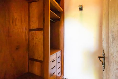 Casa à venda com 2050m², 5 quartos e 8 vagasSuíte 2