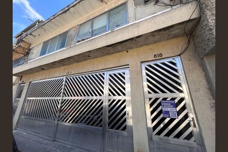 Casa para alugar com 52m², 1 quarto e sem vaga Casa para alugar com 52m², 1 quarto e sem vagaFachada