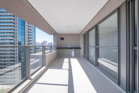 Apartamento à venda com 81m², 2 quartos e 1 vagaVaranda