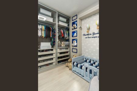 Apartamento à venda com 140m², 4 quartos e 3 vagasQuarto 2