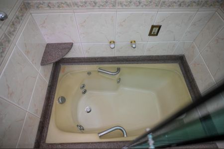 Casa para alugar com 185m², 3 quartos e 2 vagasBanheiro da Suíte