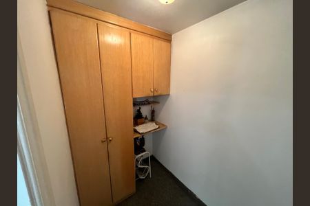 Apartamento à venda com 174m², 4 quartos e 4 vagasQuarto de Serviço