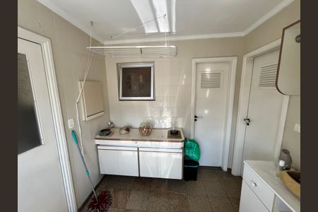 Apartamento à venda com 174m², 4 quartos e 4 vagasÁrea de Serviço