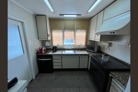 Apartamento à venda com 174m², 4 quartos e 4 vagasCozinha